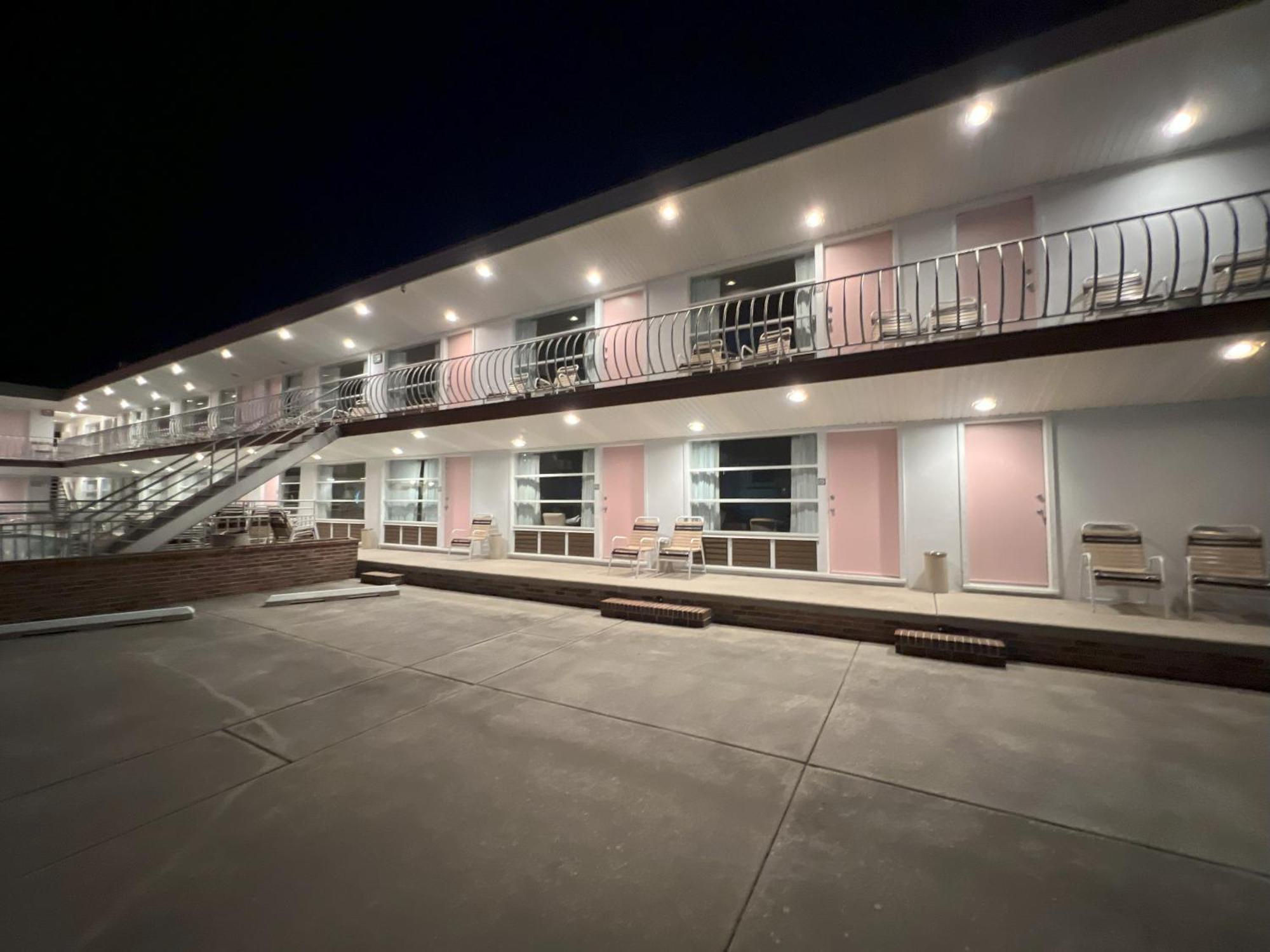 Ivanhoe Motel North Wildwood Exterior photo