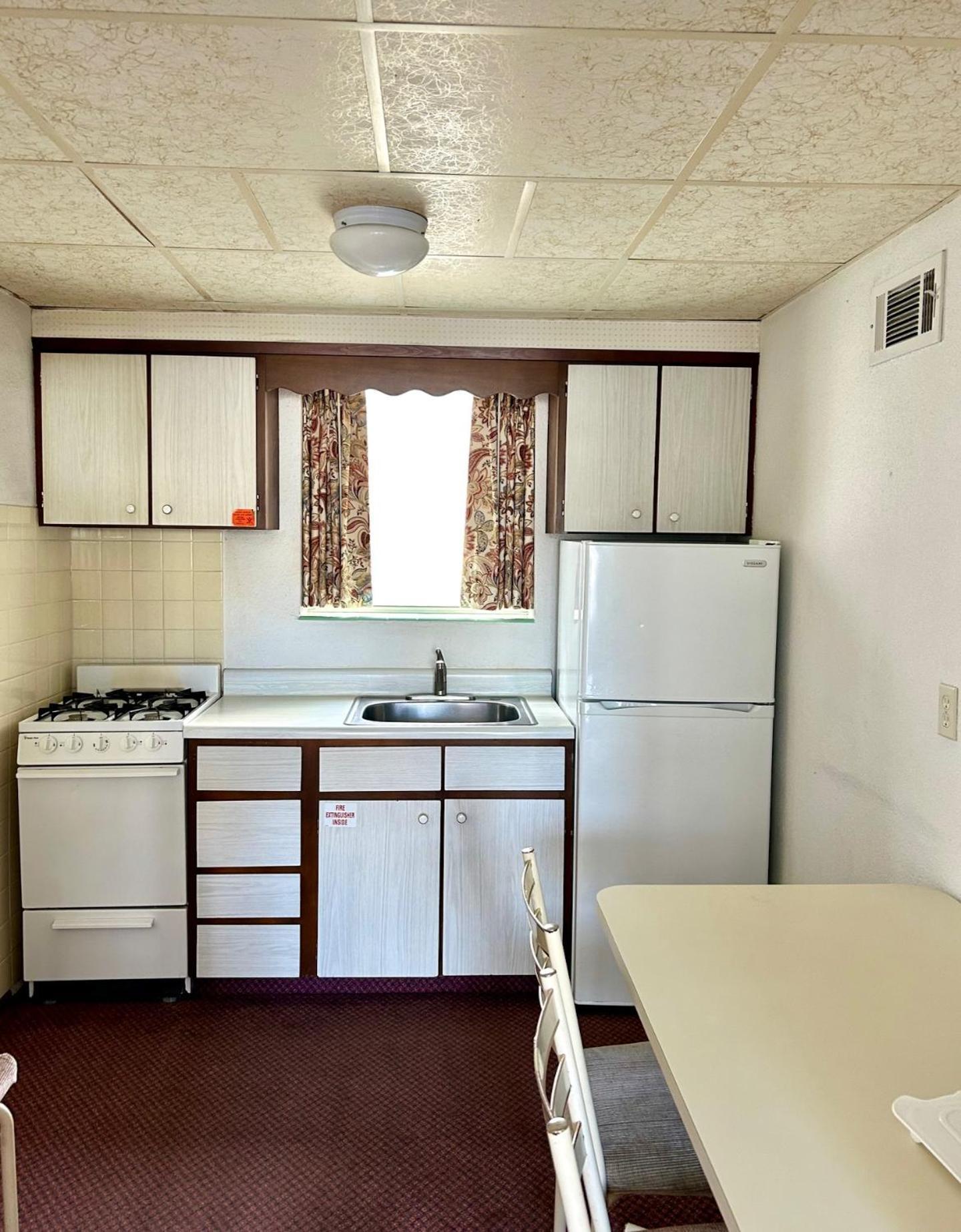 Ivanhoe Motel North Wildwood Exterior photo
